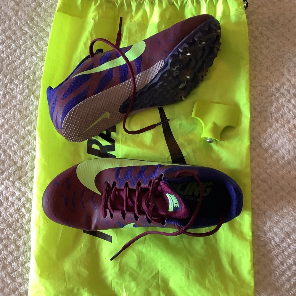 Nike track shoes with spikes & tool